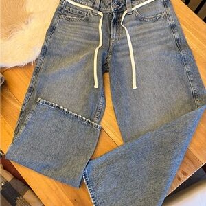 Hollister Superbaggy Denim Jeans with White Drawstring